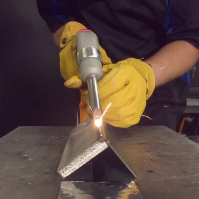 Процес лазерної зварки двох металів